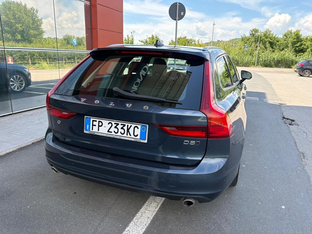 Volvo V90 D5 AWD Geartronic Inscription