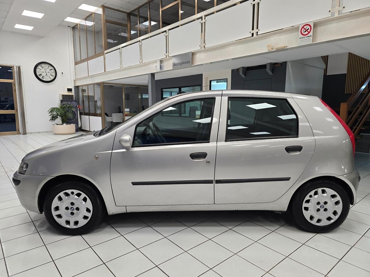 Fiat Punto 1.2i cat 5 porte NEOPATENTATI