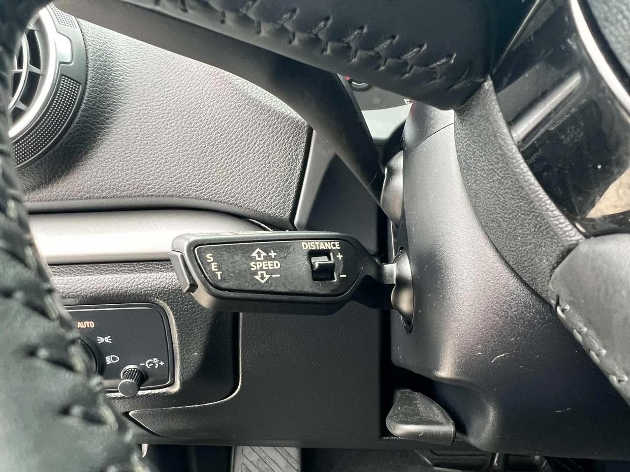 Audi A3 1.6 TDI 116 CV S tronic -PELLE-XENO
