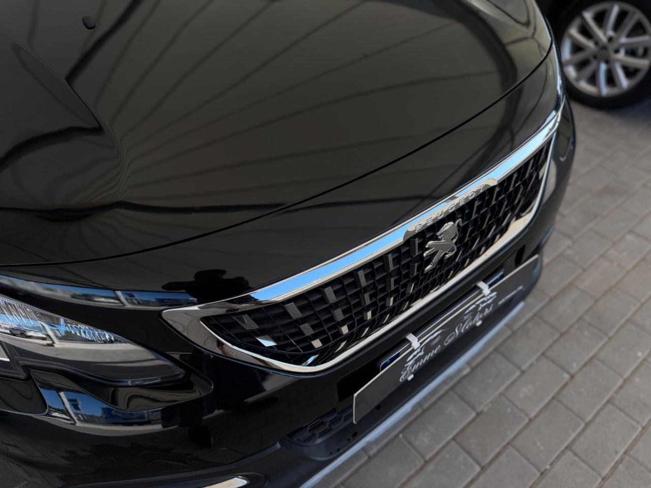 Peugeot 2008 BlueHDi 1.6 100 Cv Allure