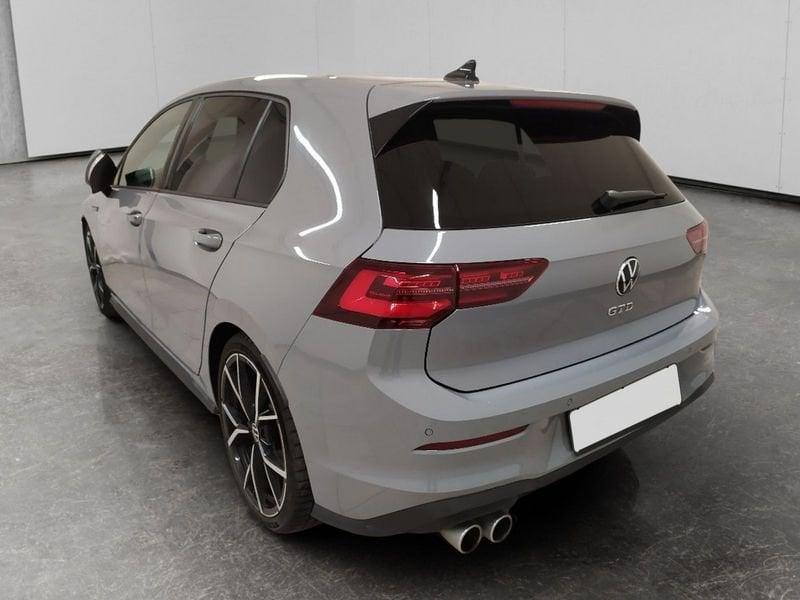 Volkswagen Golf 2.0 tdi GTD 200cv dsg