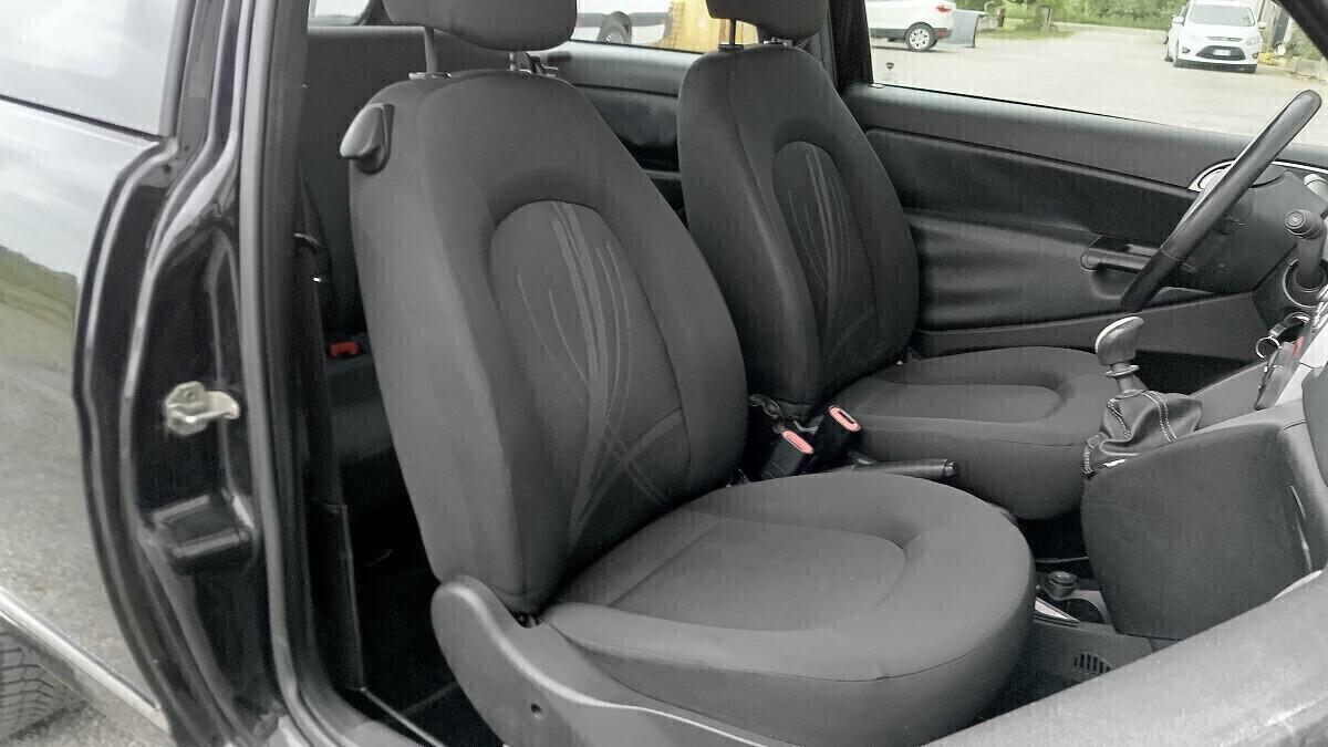 Lancia Ypsilon 1.2 - imp. GPL -