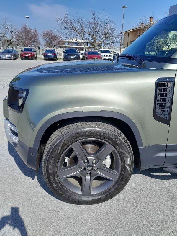 Land Rover Defender 3.0D I6 200 110 SE AWD AUTOCARRO N1 NETTO IVA