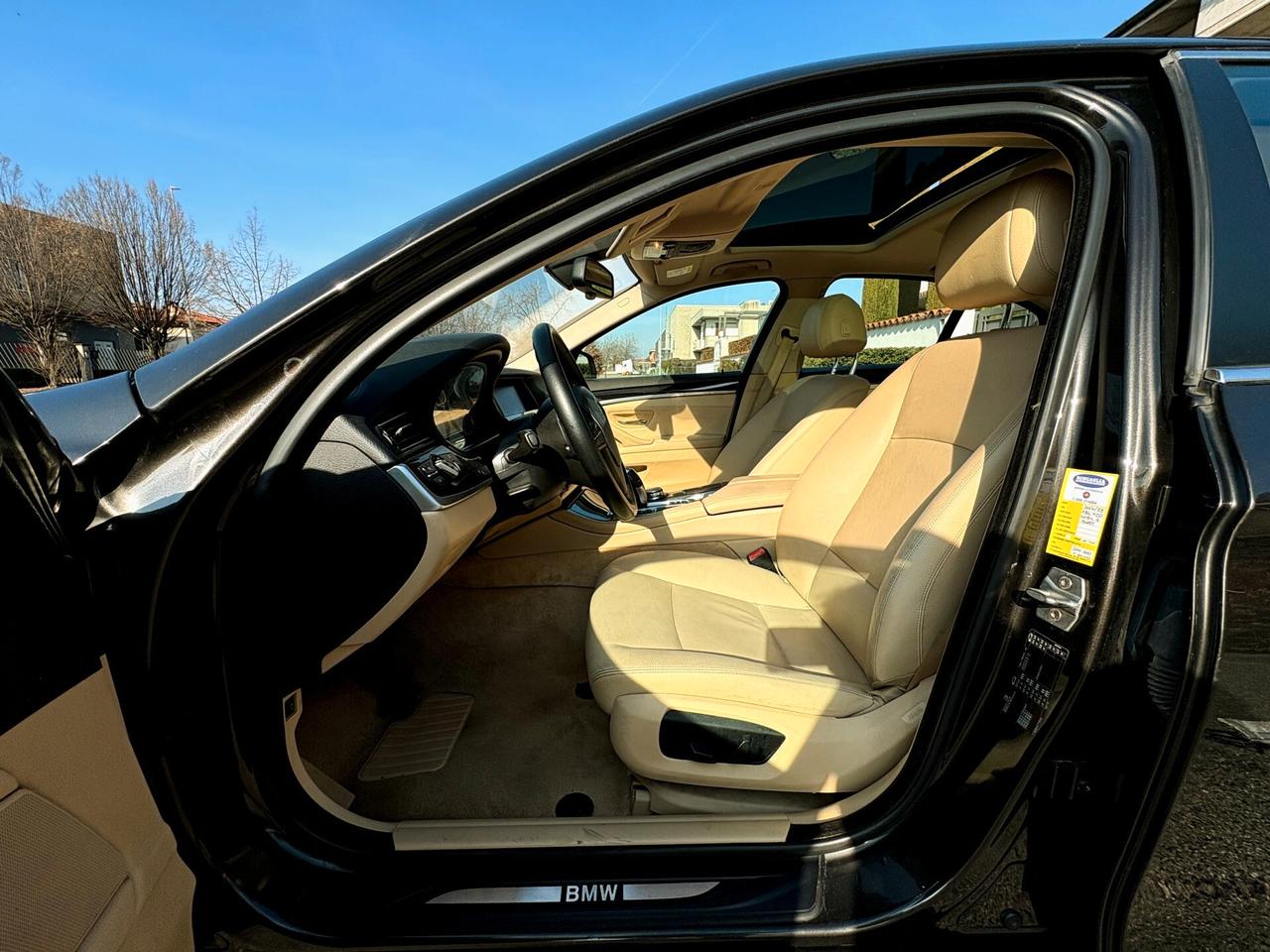 BMW 520d aut BERLINA-EURO 6-Pelle,Nav,Tetto-2016