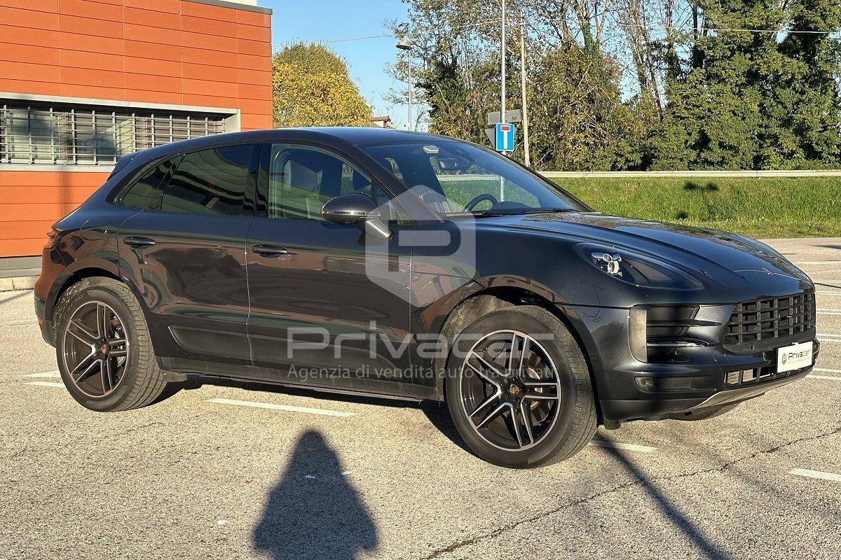 PORSCHE Macan 2.0