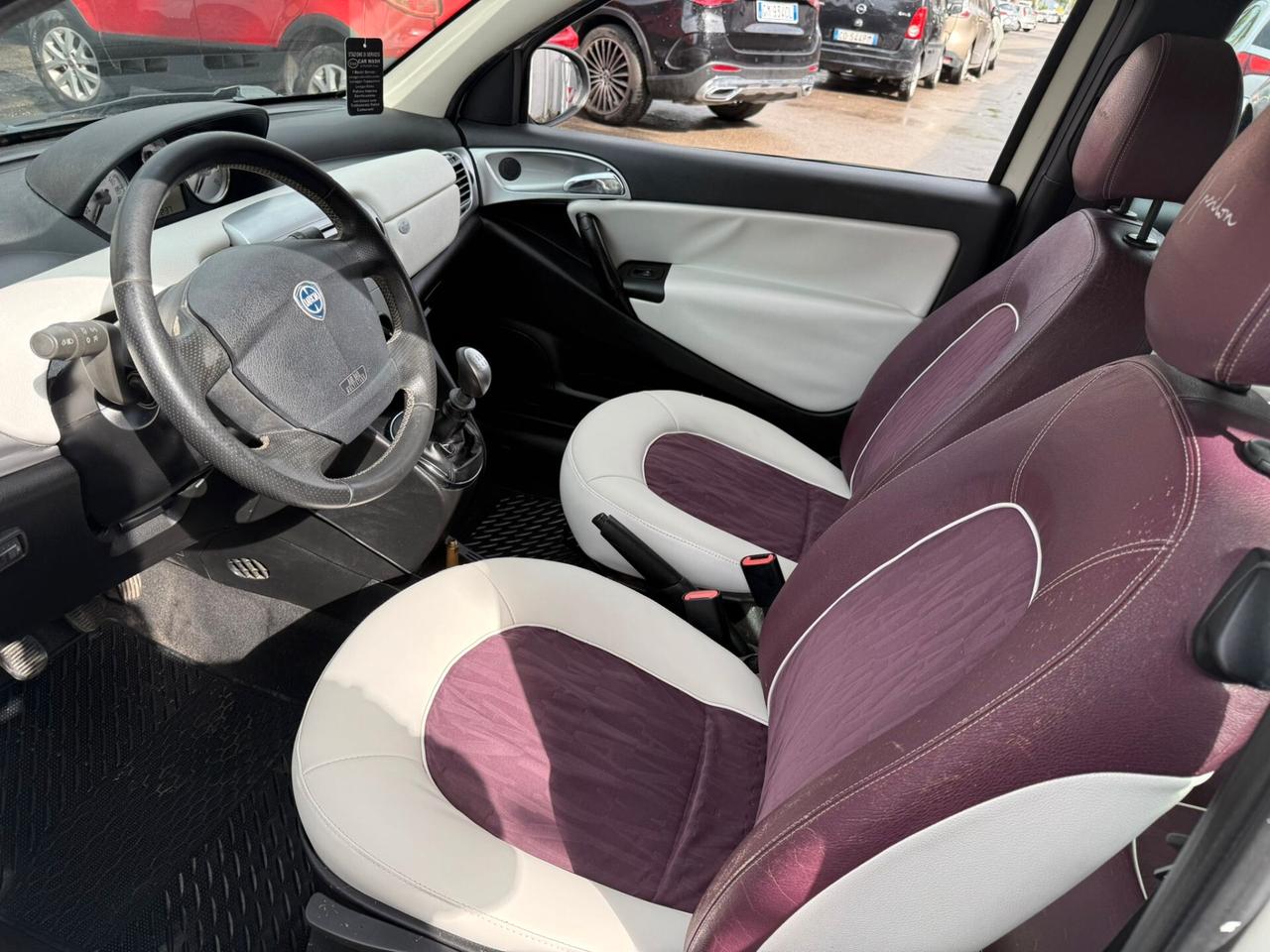 Lancia Ypsilon 1.4 Diva Ecochic GPL 2011