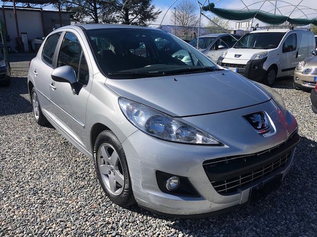 Peugeot 207 1.4 HDi 70CV 5p. Active NEOPATENTATI