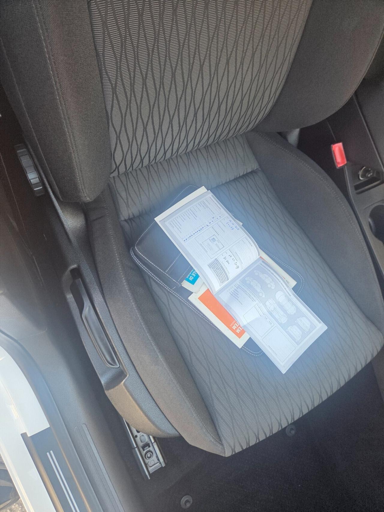 SEAT LEON 1.6 TDI ANNO 2015 FARI LED KM CERTIF VW