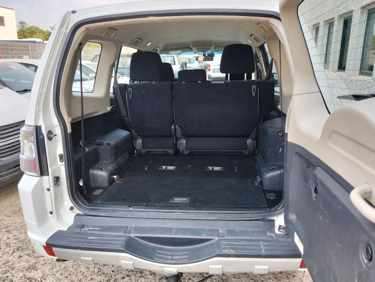 Mitsubishi Pajero 5 Porte Pajero 3.2 cr Intense 200cv 5p