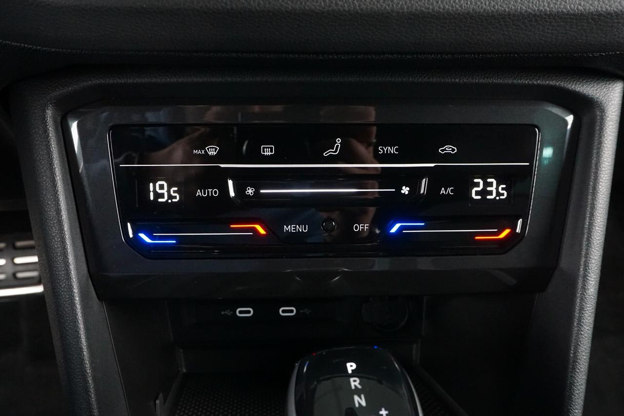 Volkswagen Tiguan 2.0 TDI 150 CV SCR DSG R-Line