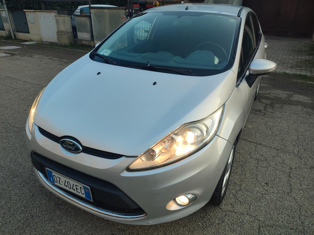 FORD FIESTA 2010 A GPL DI CASA POCHI KM STUPENDA