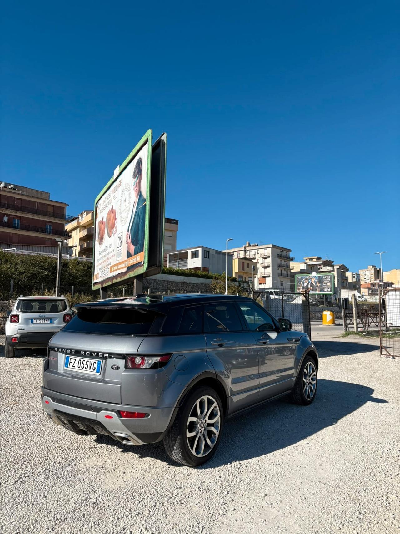 Land Rover Range Evoque 2.2 TD4 5p. Pure Tech Pack