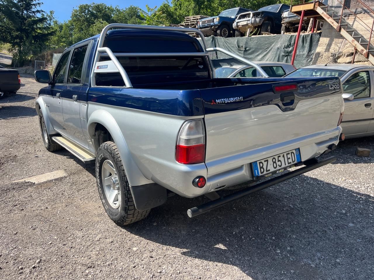 Mitsubishi L200 2.5 TDI 4WD Club Cab Pup. GLS Targ.