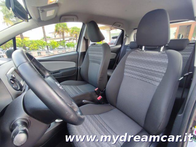 TOYOTA Yaris 1.0 5 porte Active