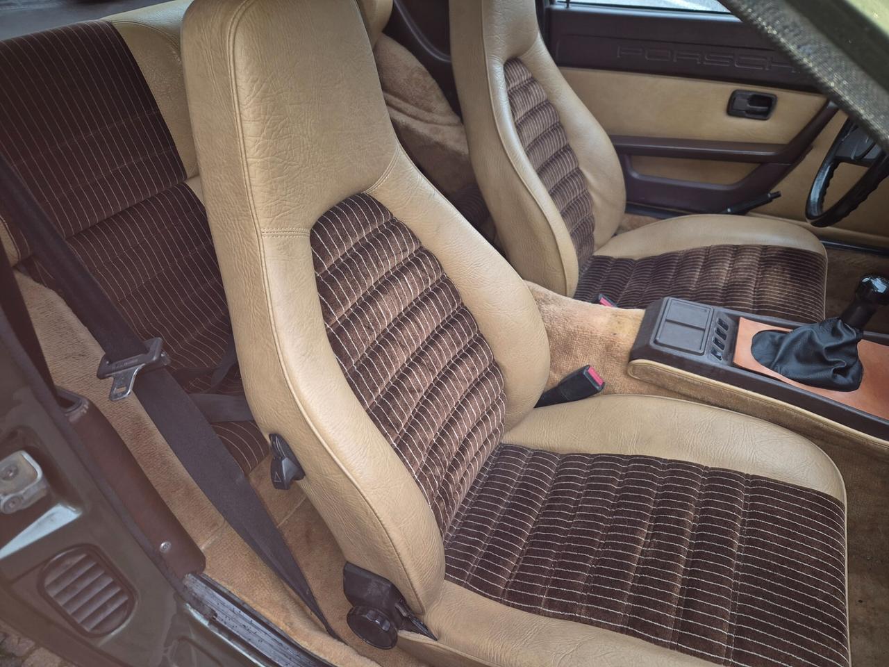 Porsche 924 2.0