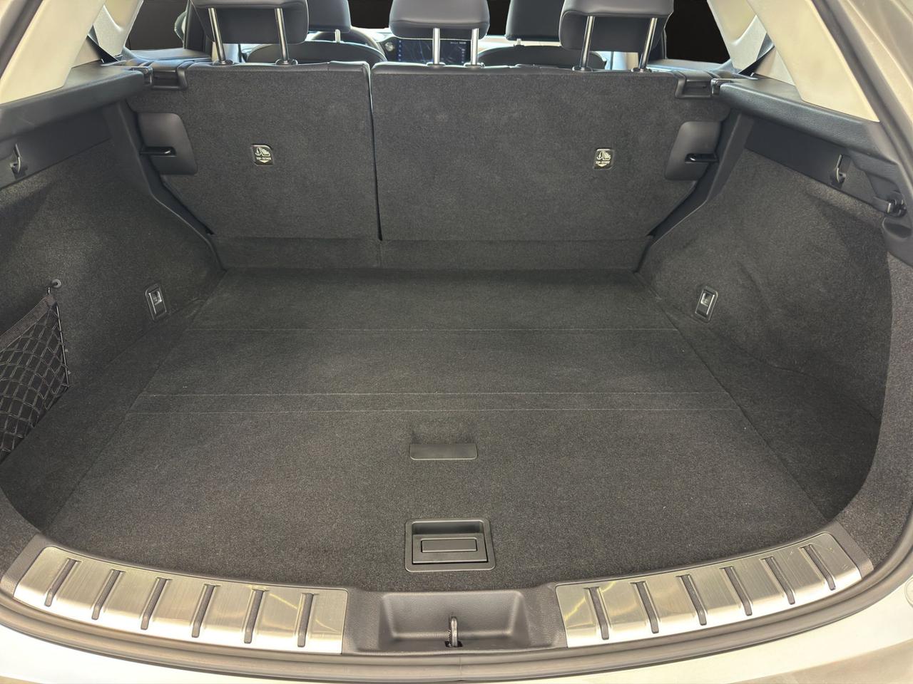 Lexus NX 350h 2.5 Luxury 4wd 244cv e-cvt