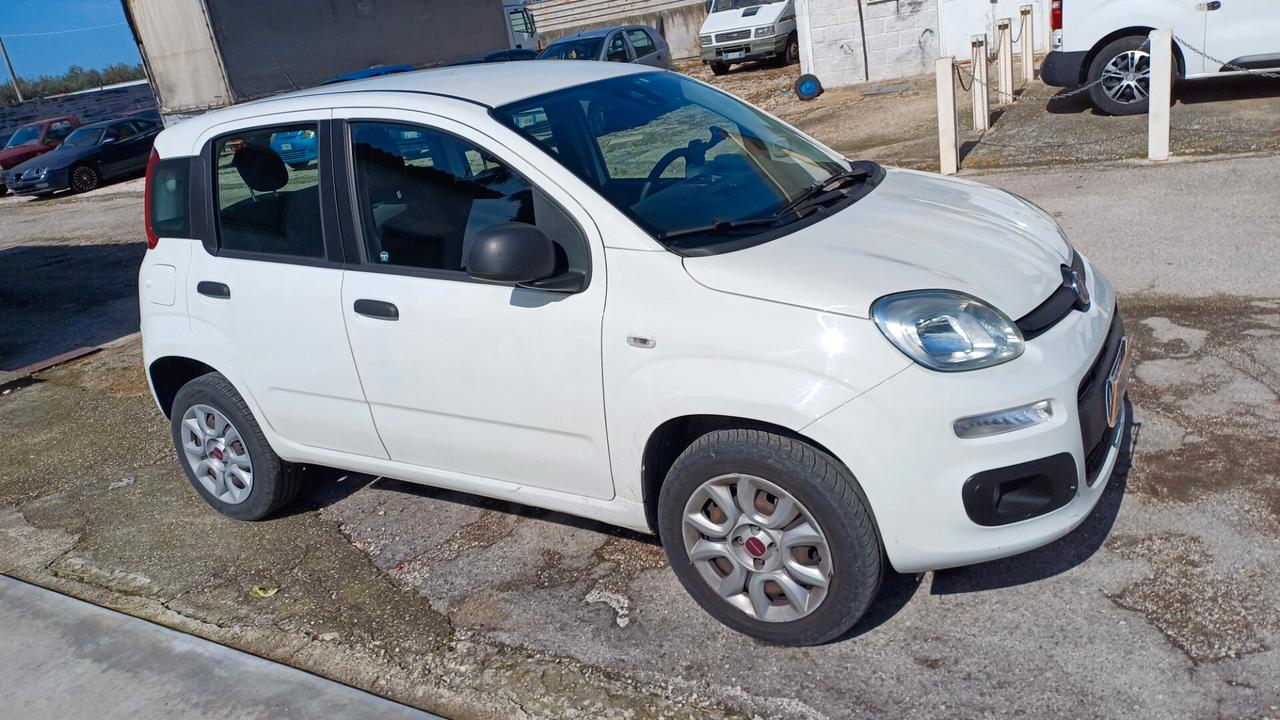 Fiat Panda 0.9 TwinAir Turbo Natural Power Lounge 2018 FULL