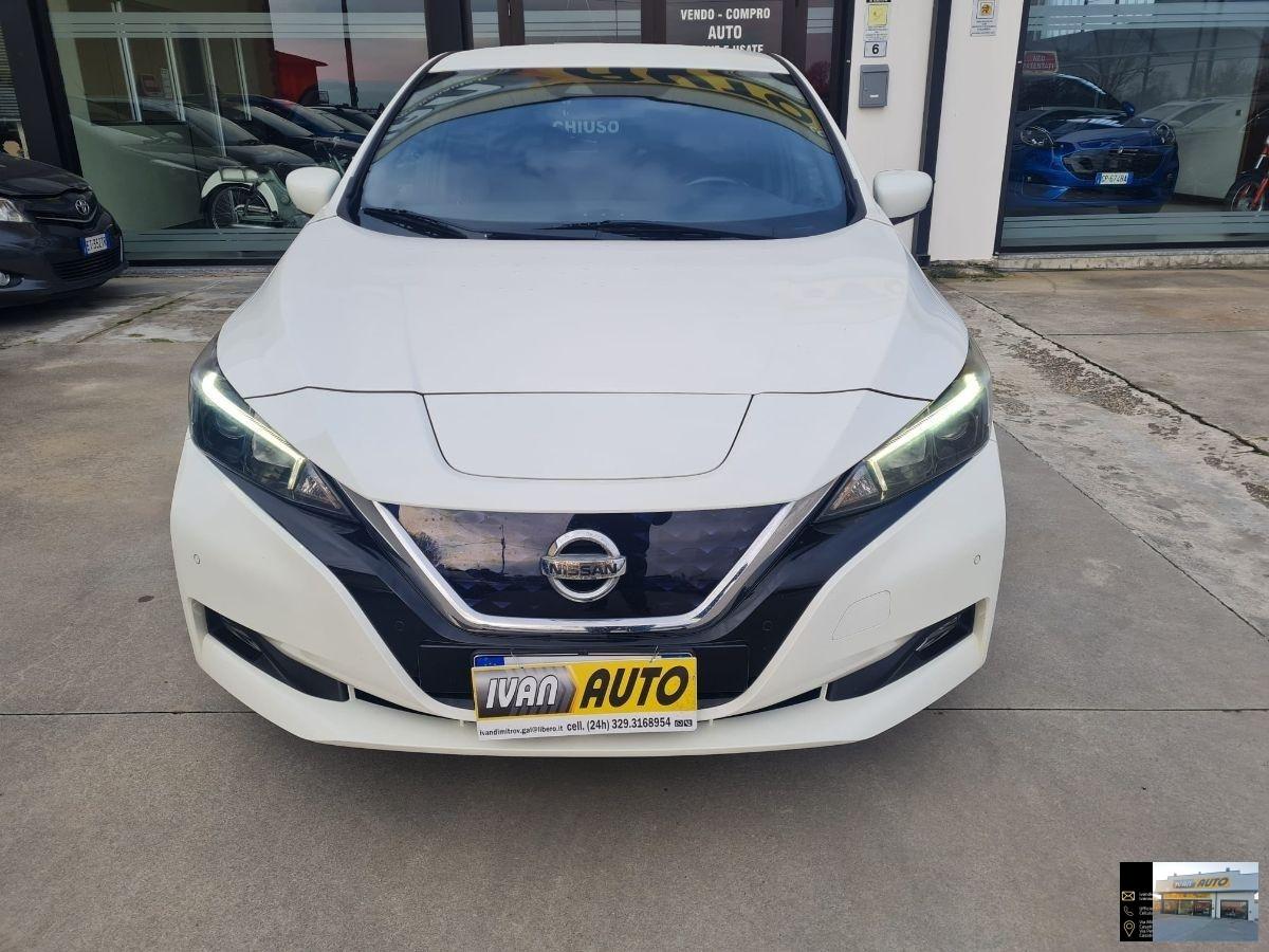 NISSAN Leaf Tekna 40 kWh-Elettrica-19.000 Km