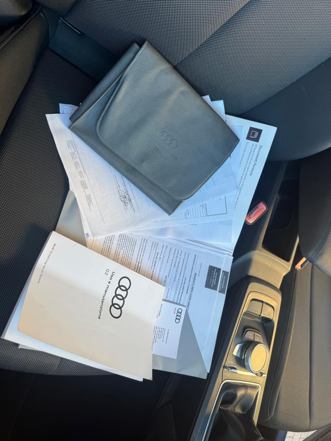 Audi Q2 30 TDI Identity Black