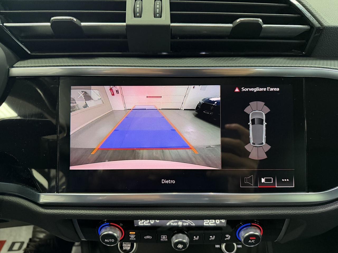 Audi Q3 35 2.0 tdi Business s-tronic