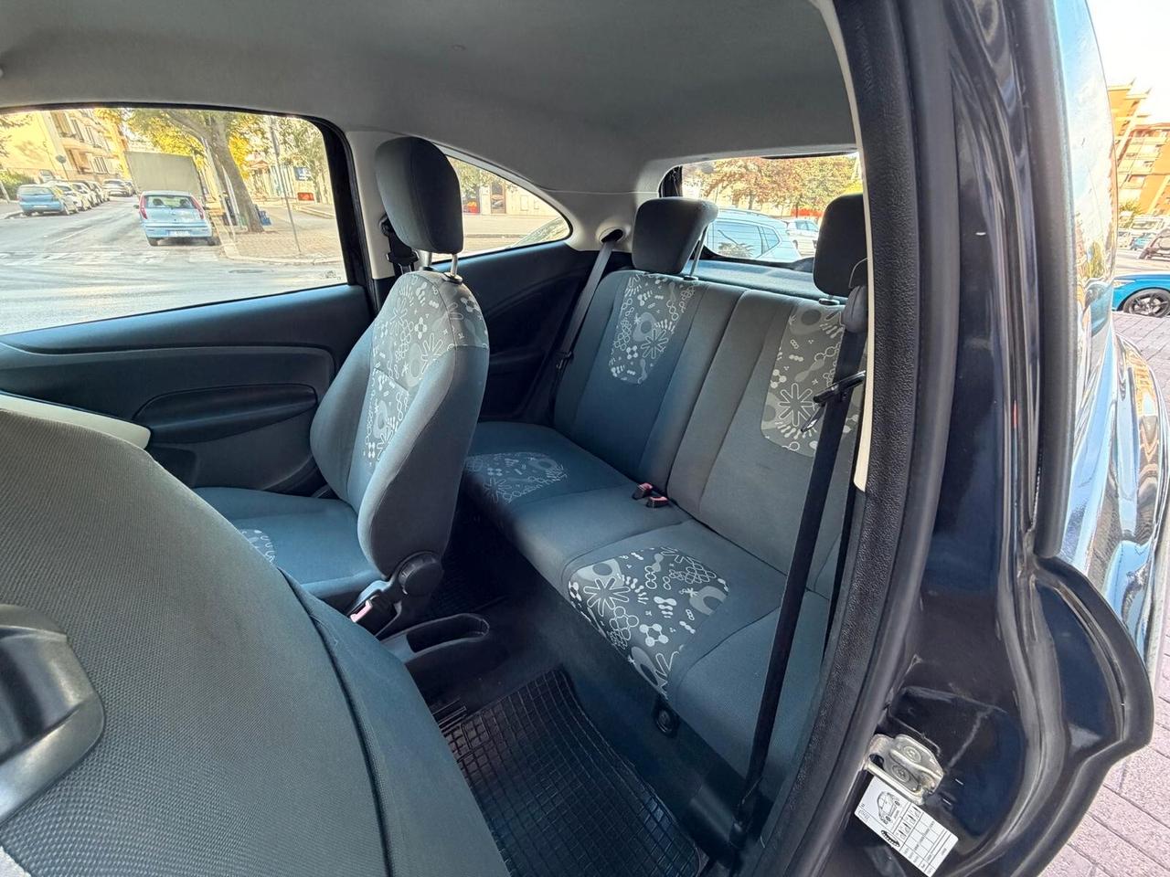 Ford Ka 1.3 TDCi 75CV Titanium cDPF