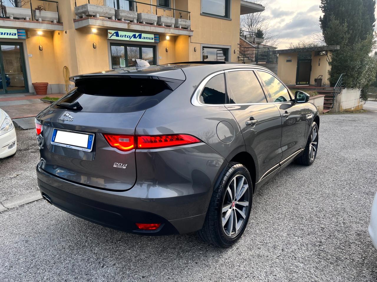 Jaguar F-Pace 2.0 D 180 CV AWD R-Sport