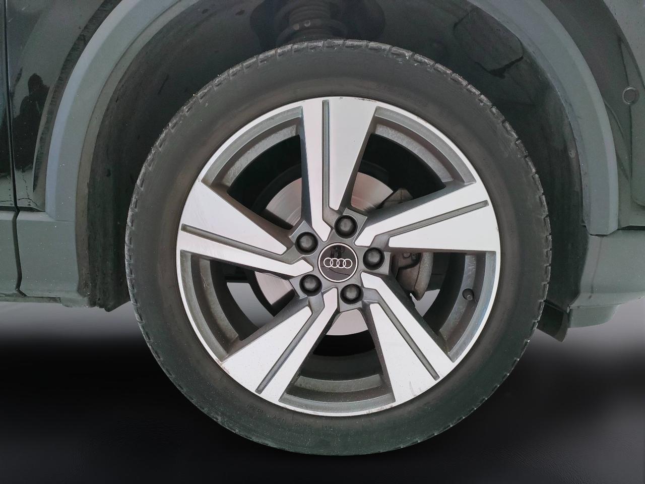 AUDI Q2 I 2021 - Q2 35 1.5 tfsi Admired s-tronic