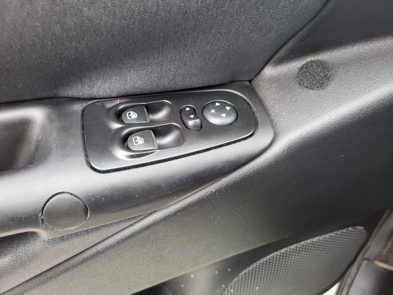 Lancia Ypsilon 1.3 MJT 75 CV Diva