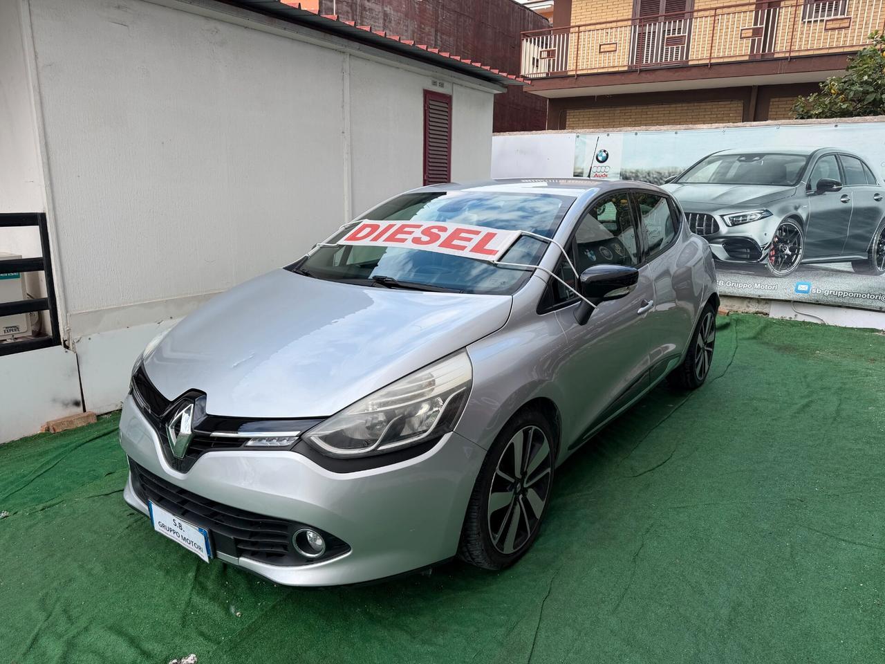 Renault Clio 2014 1.5 dCi 75CV R-LINK FULL OPT. LEGGI TUTTO