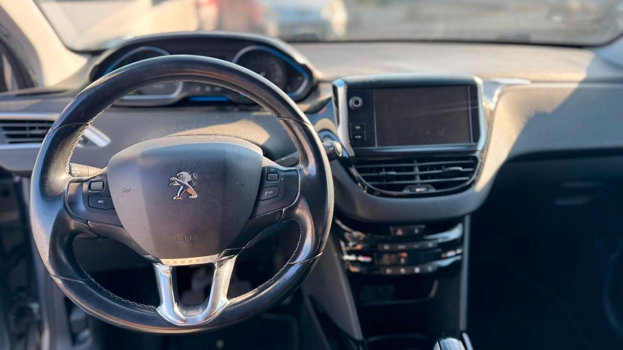 Peugeot 2008 1.2 BENZINA 2015 NEOP.