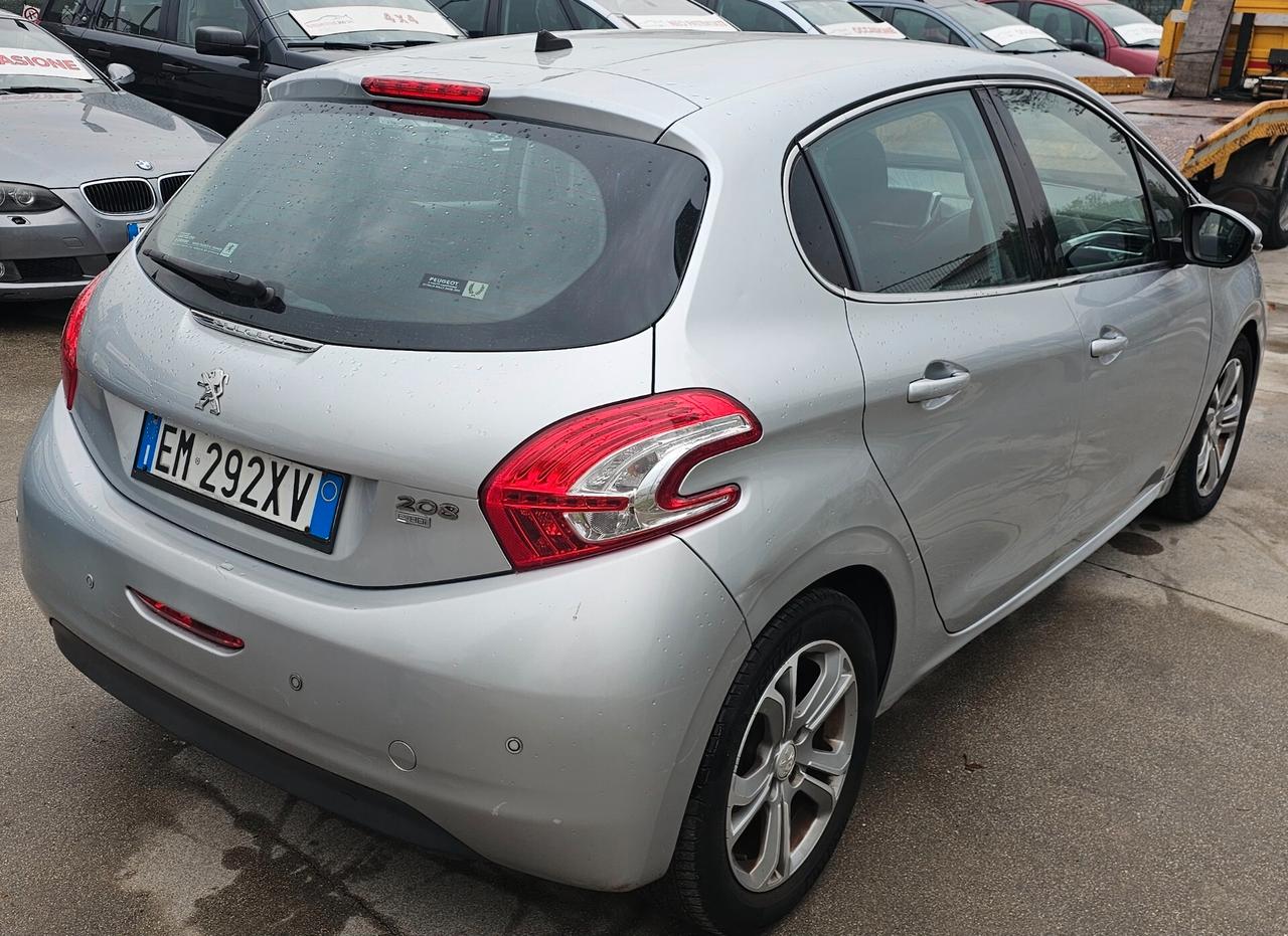 Peugeot 208 1.6 e-HDi 92 CV Stop&Start 5 porte