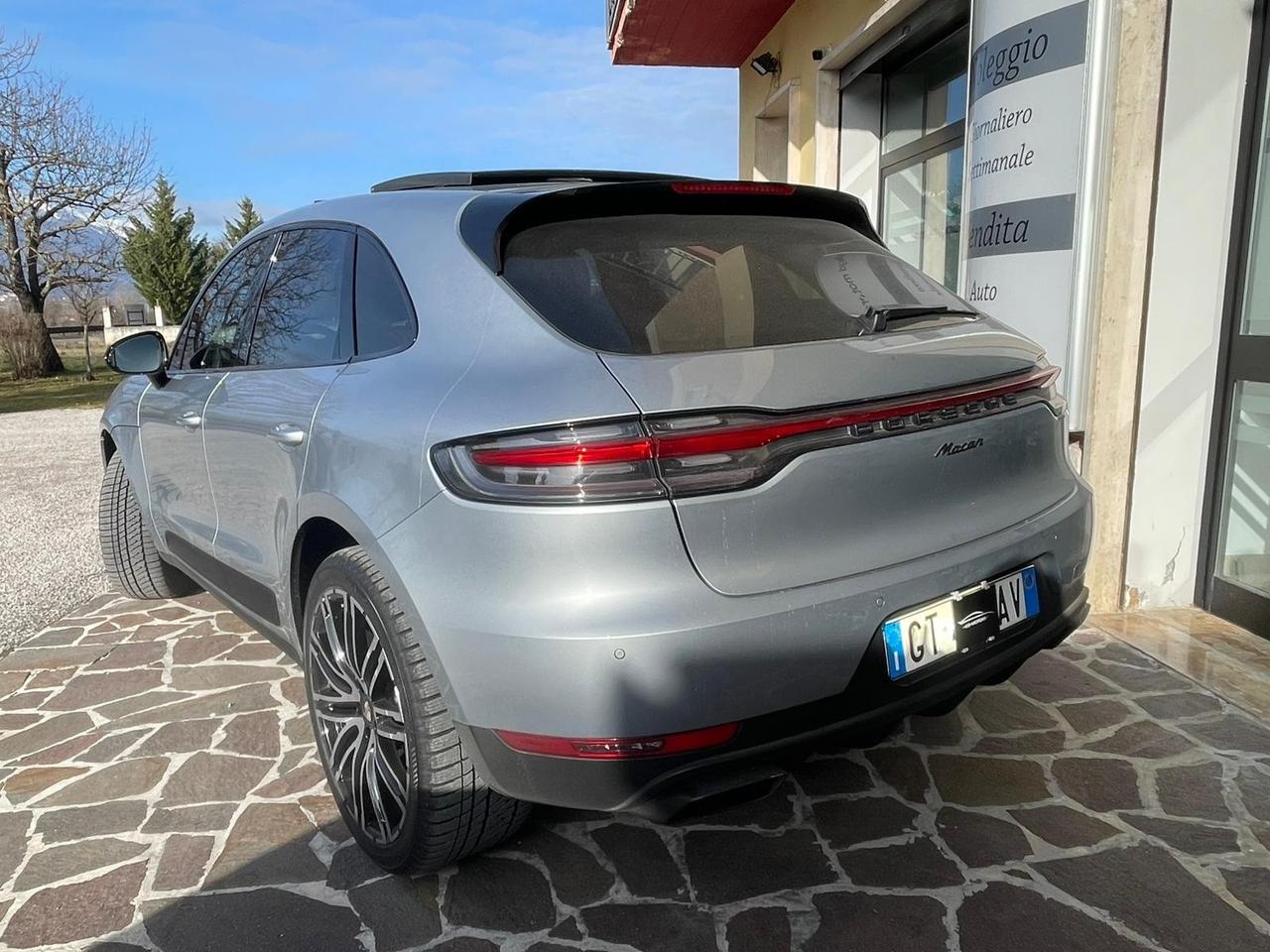 Porsche Macan 2.0 TURBO 245 XV PDK TETTO