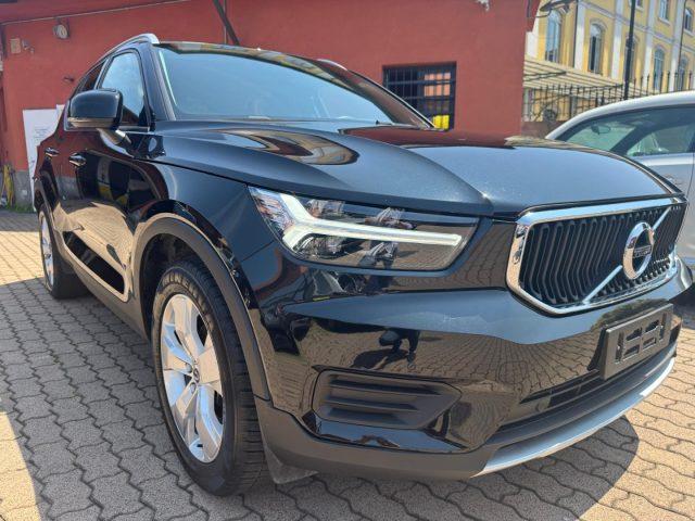 VOLVO XC40 T2 Momentum Pro (AUTOCARRO N1)