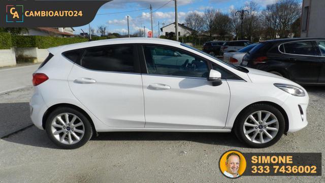 FORD Fiesta 1.5 TDCi 5 porte Titanium-Adatta a Neopatentati