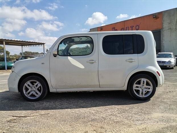 Nissan Cube 1.6cc - 2010