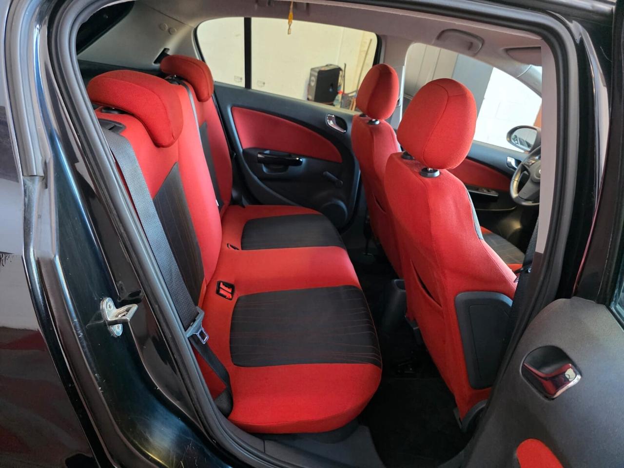 Opel Corsa 1.2 5P EDITION benzina neopatentati