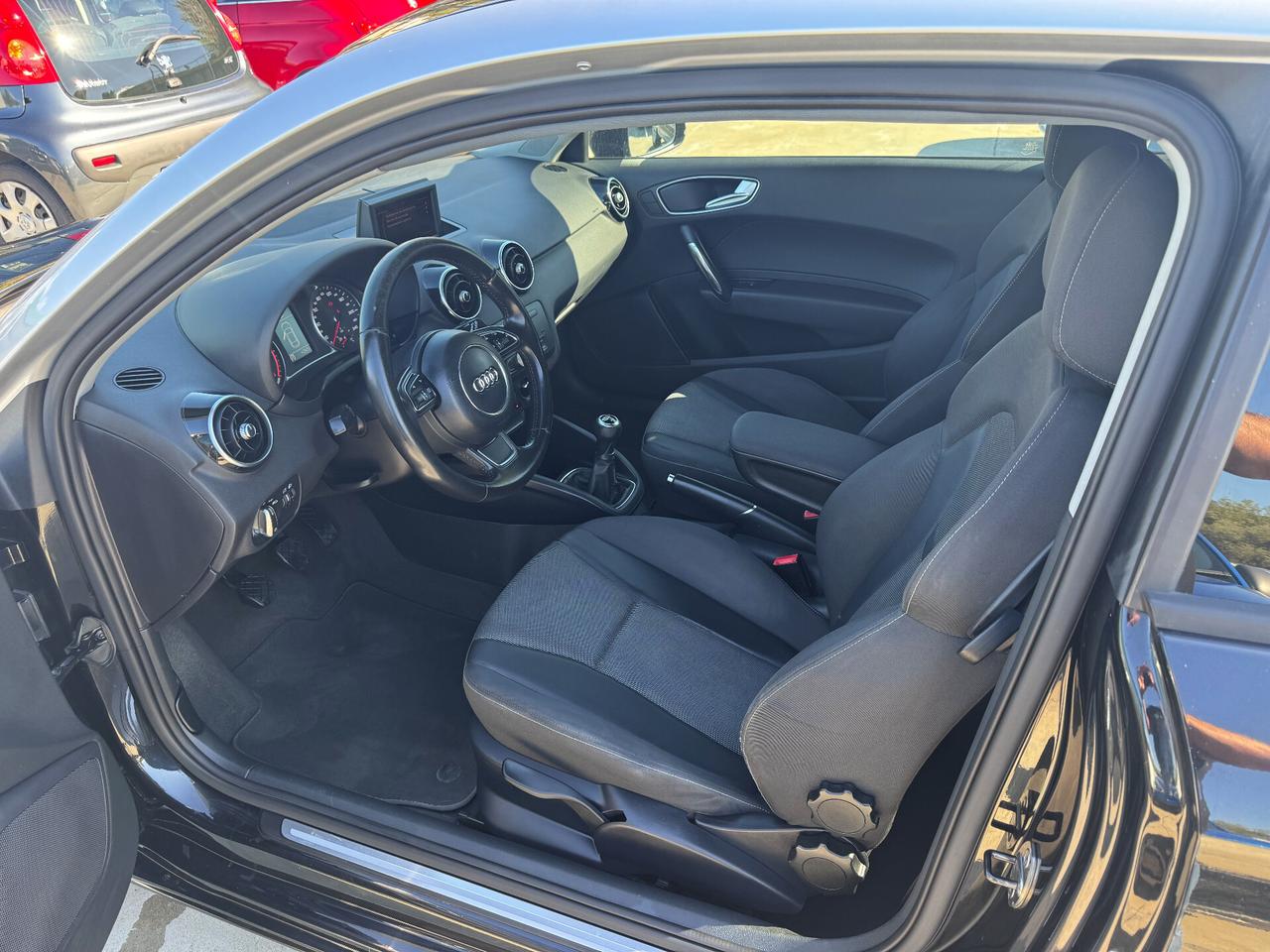 AUDI A1 1.6TDI AMBITION/MMI