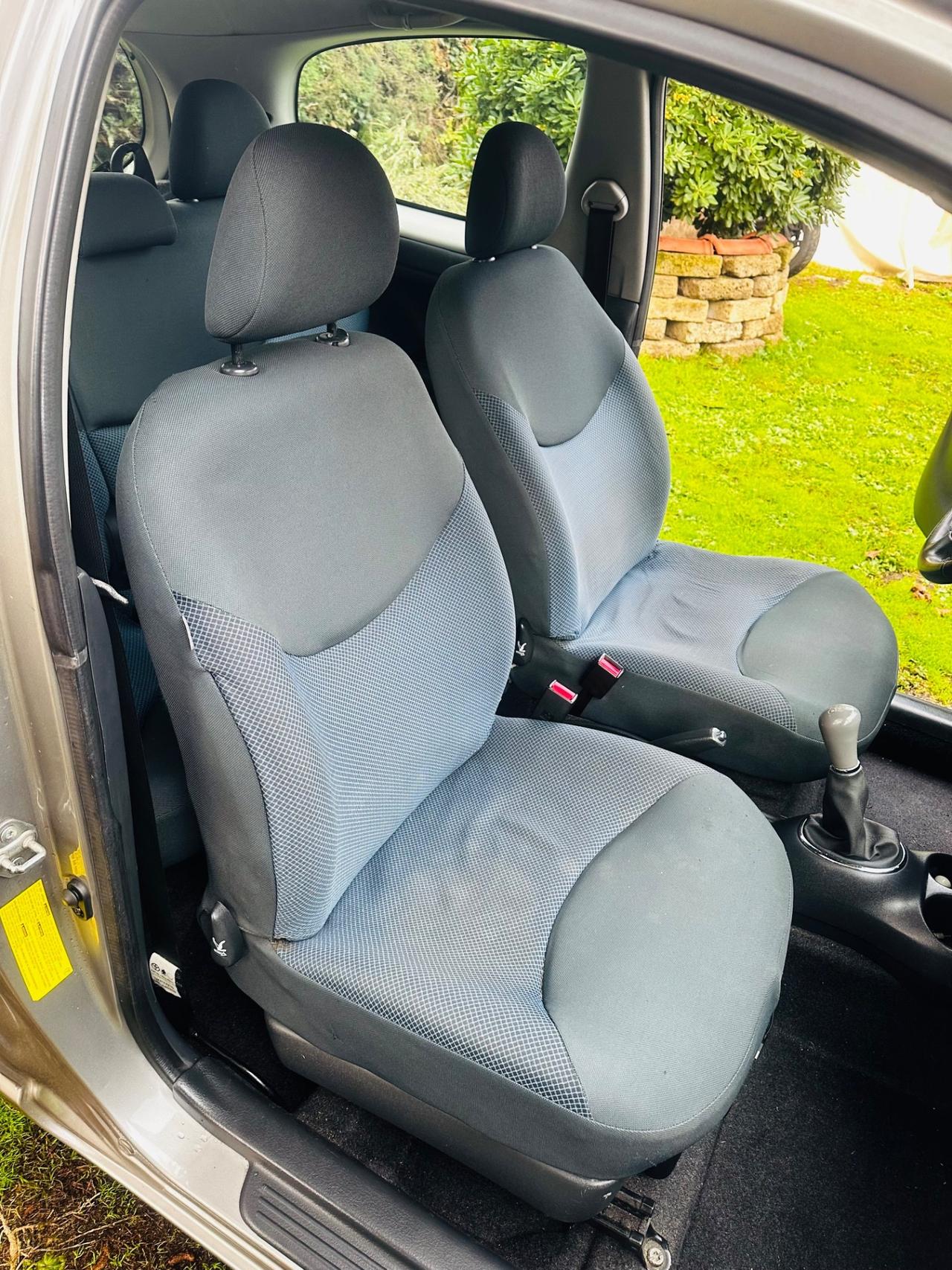 Toyota Yaris 1.0 3 porte Sol