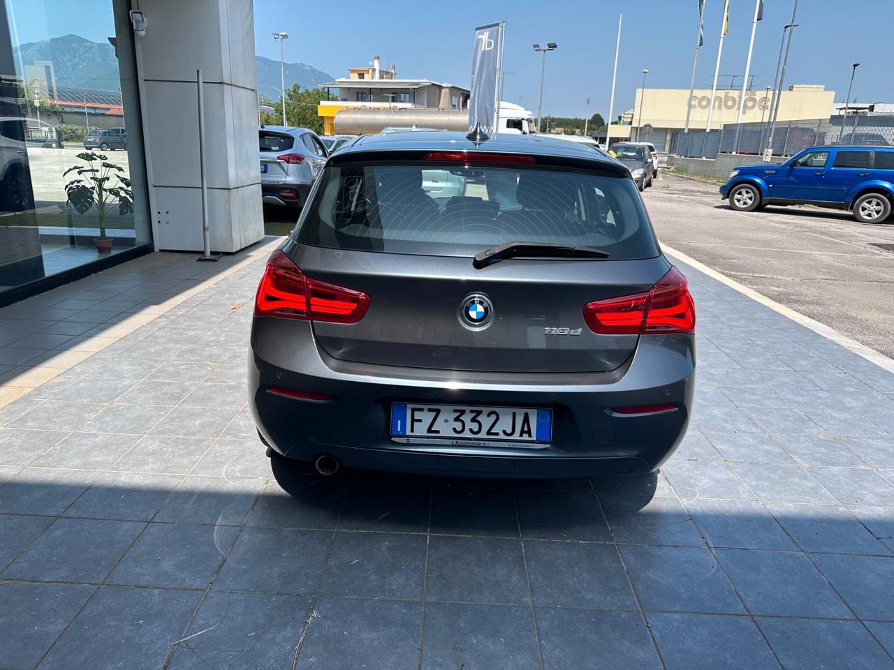 Bmw 118 118d 5p. Urban
