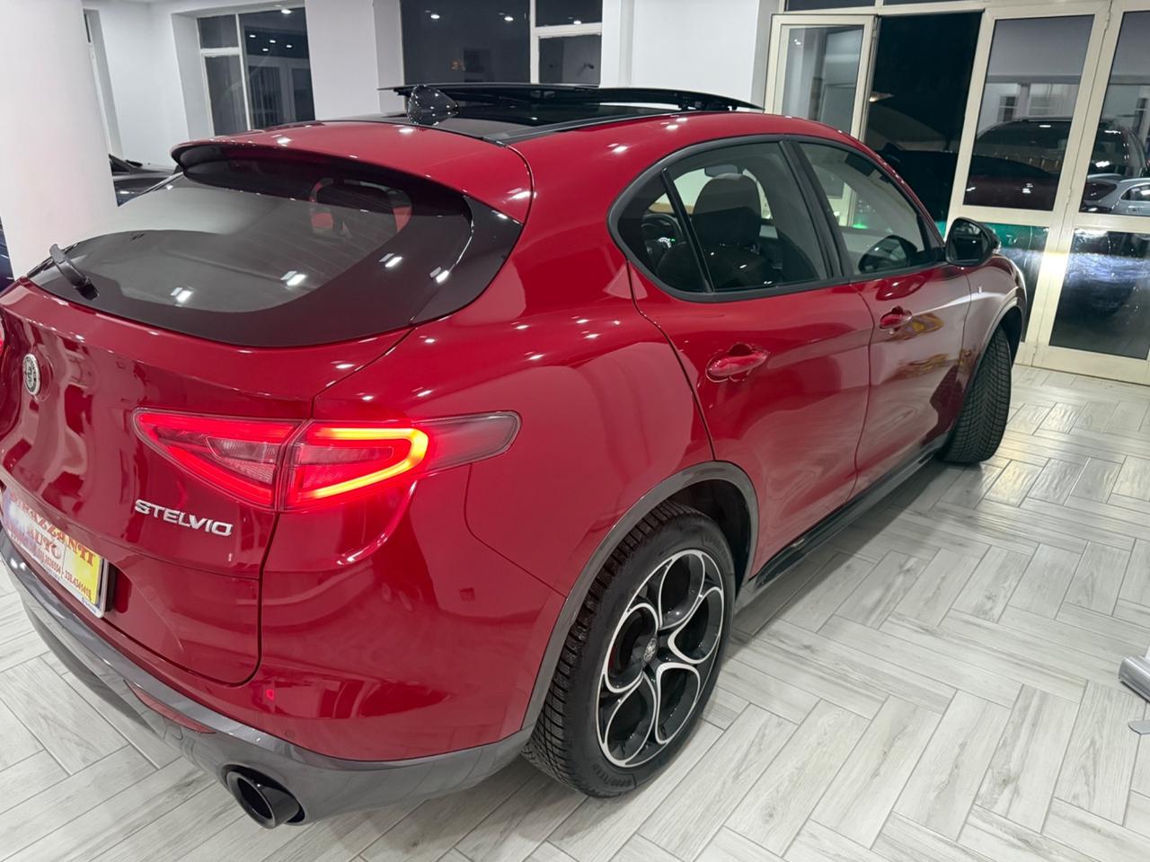 Alfa Romeo NEW Stelvio 210CV AT8 Q4 Ti+R20/TETTO TOP2024