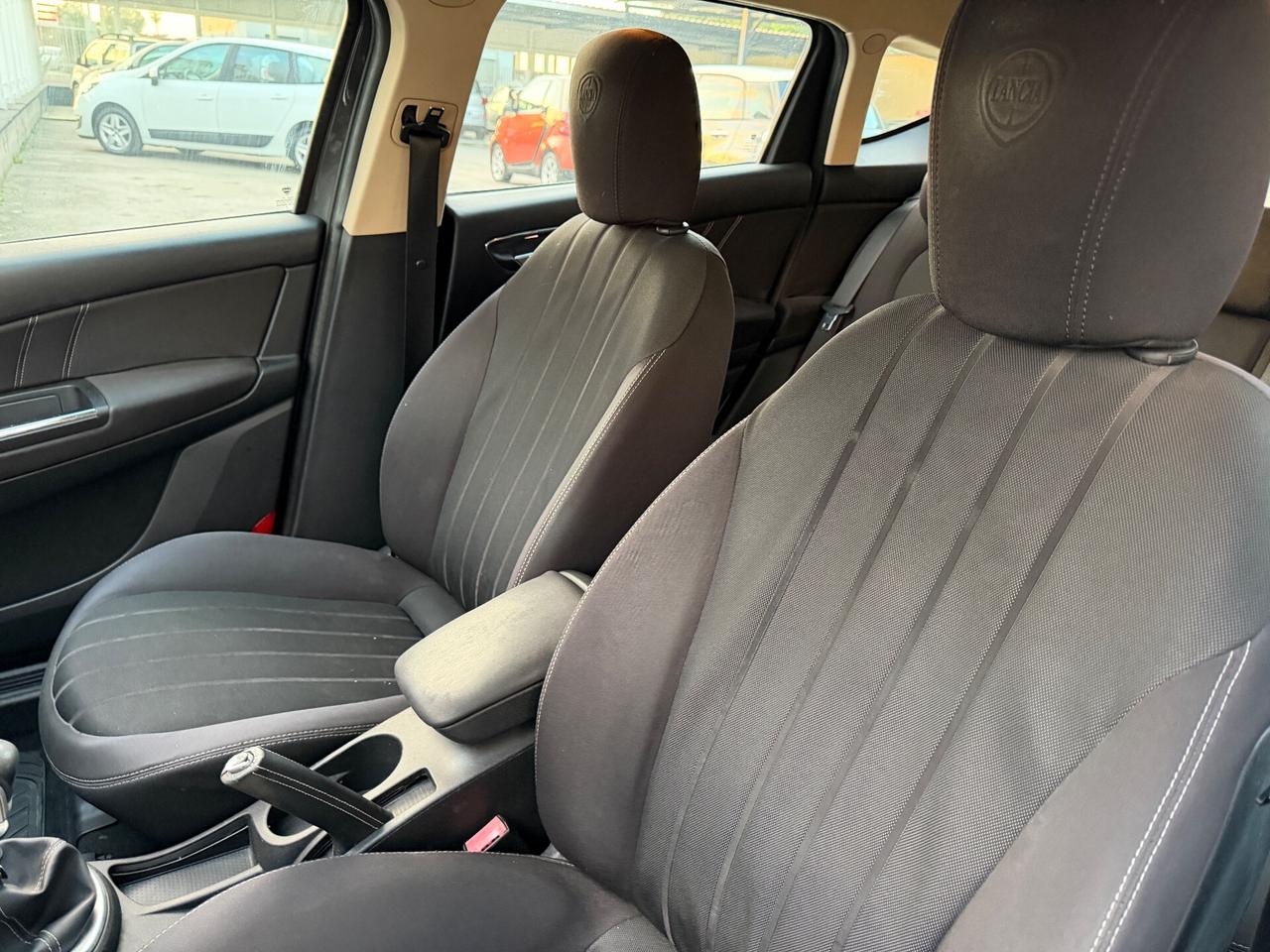 Lancia Delta 1.6 MJT DPF Argento