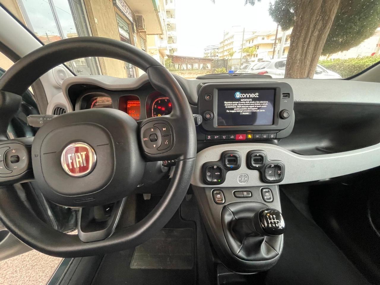 Fiat Panda 1.0 FireFly S&S Hybrid Garmin
