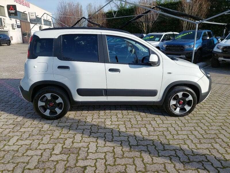 FIAT Panda 1.0 FireFly S&S Hybrid City Cross