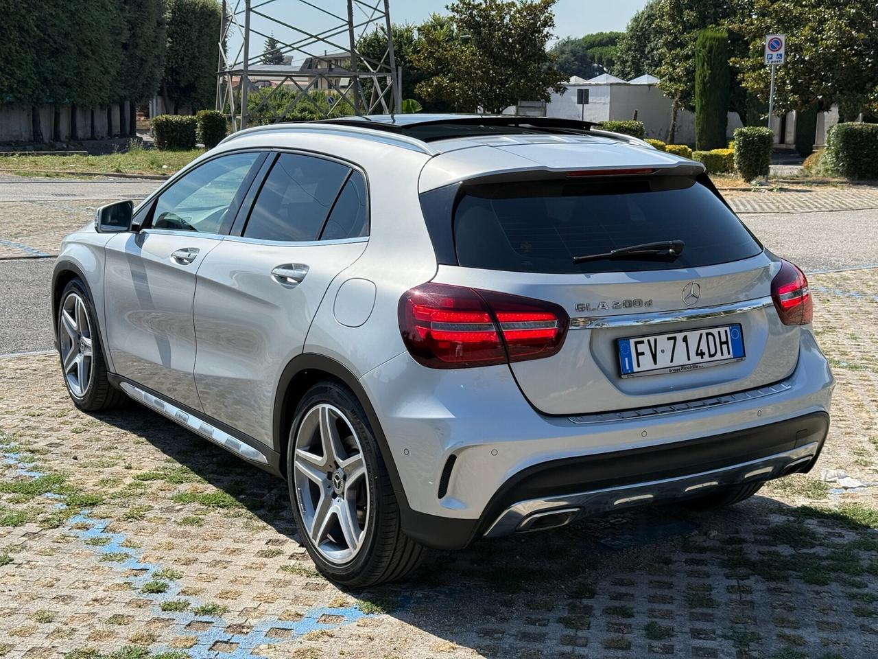 MERCEDES GLA 200d 2017 Premium Exclusive AMG