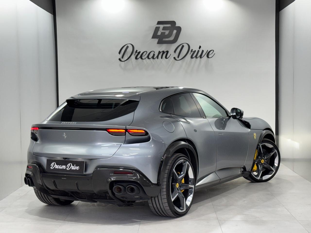 Ferrari Purosangue 6.5 V12 725 CV F1 DCT 8 rapporti – Extracampionari