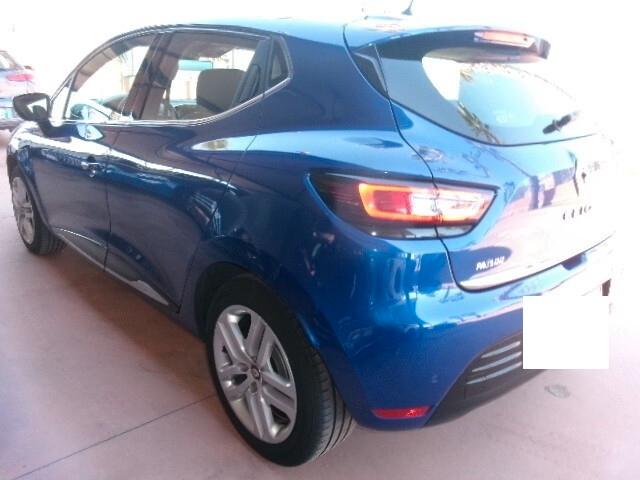Renault Clio TCe 12V 90 CV 5 porte Moschino Life