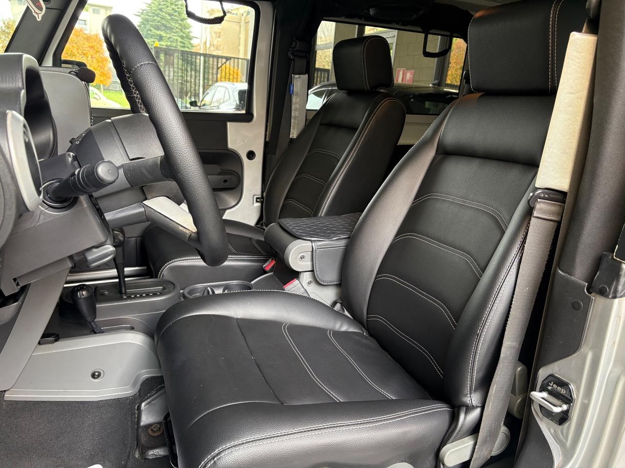 Jeep Wrangler 2.8 CRD DPF Sahara Auto