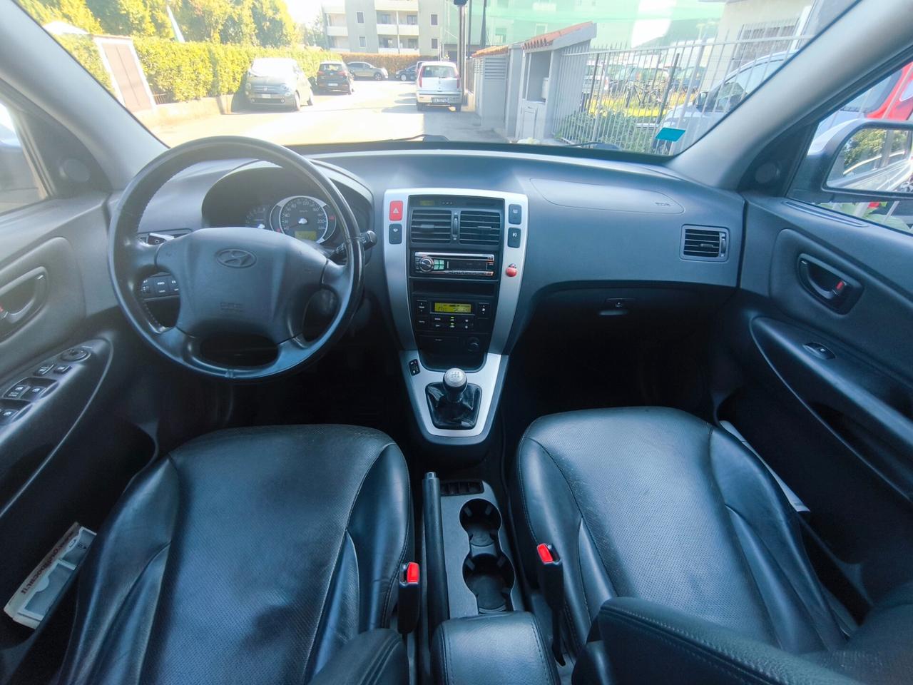 HYUNDAI TUCSON 4WD 2,0 G.P.L-KM 75000-