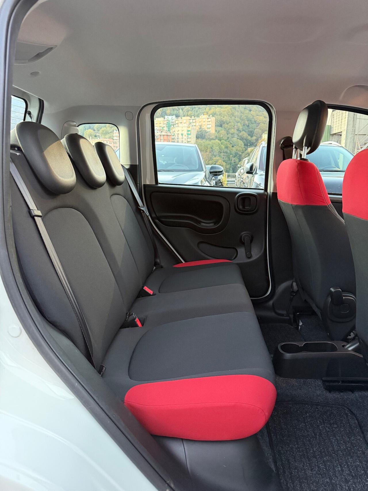 Fiat Panda 1.2 69 CV E6 - POSTI 5 NEOPATENTATI