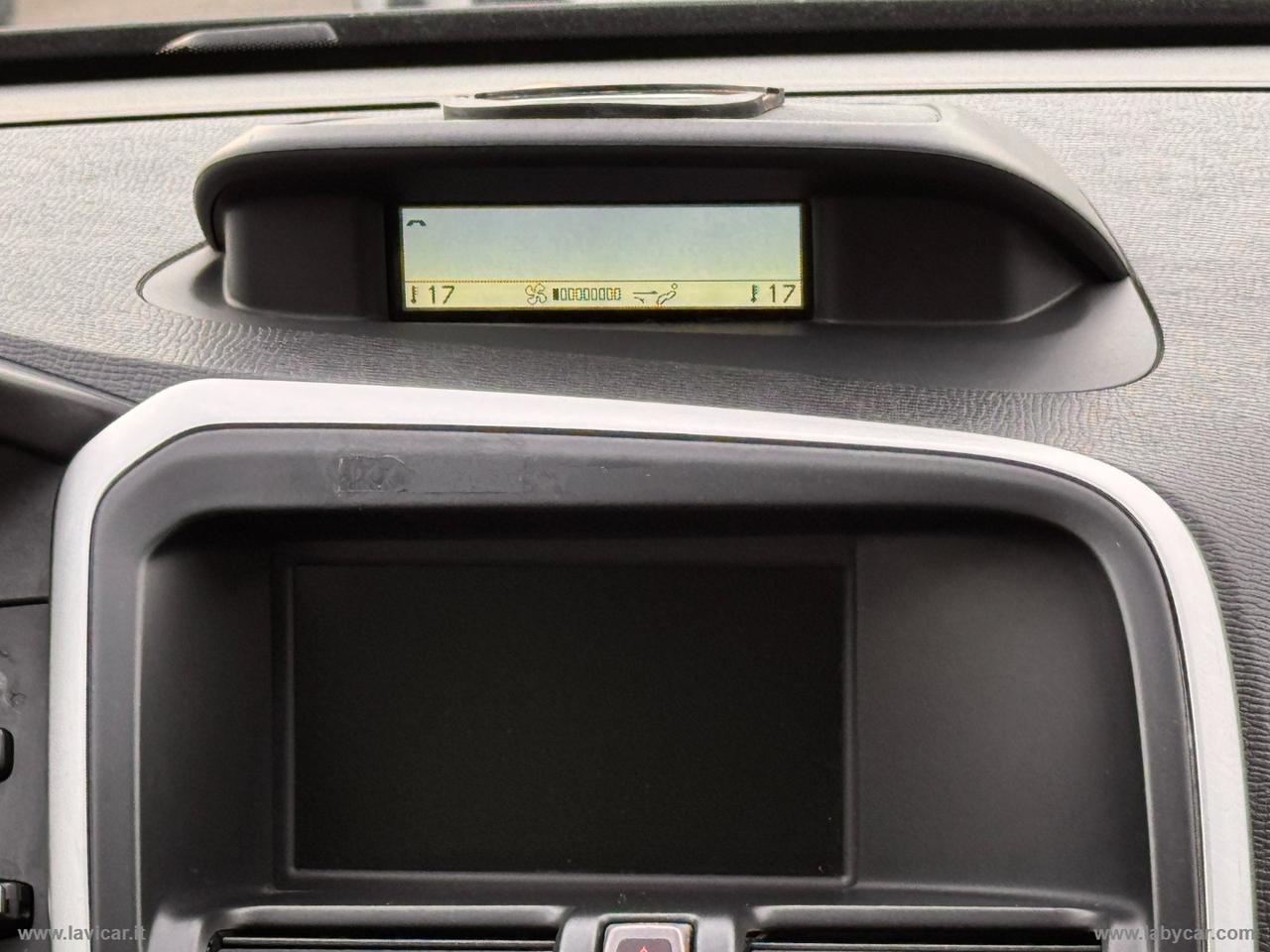 VOLVO XC60 D4 Geartronic Momentum